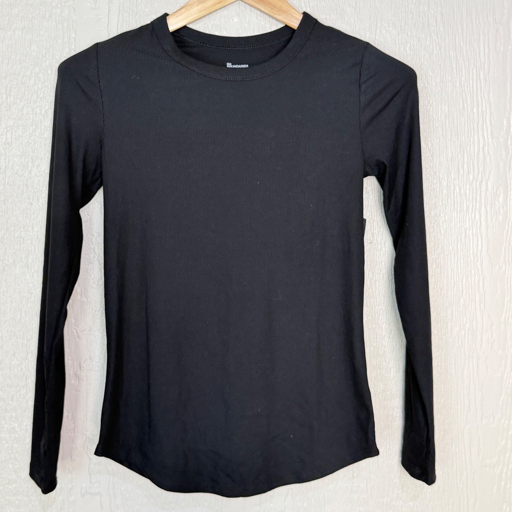 No Boundaries Womens Ribbed Long Sleeve Crewneck Top Black Small 4-6 Curved Hem